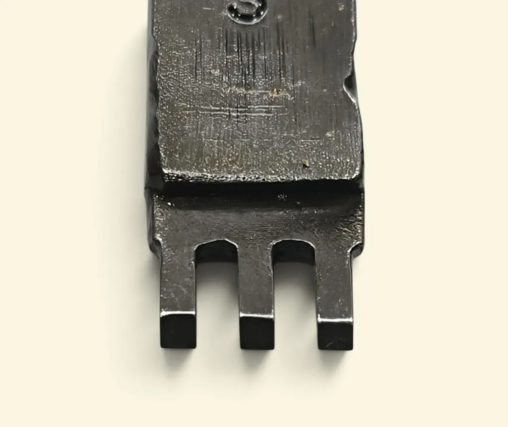 [26ten3x3] Tenedor cuero 3d x 3mm